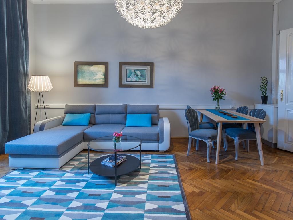 Likehome Apartment *
